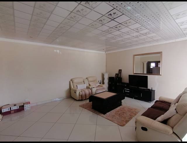 3 BEDROOM FREESTANDING SOLD IN MEIRINGSPARK